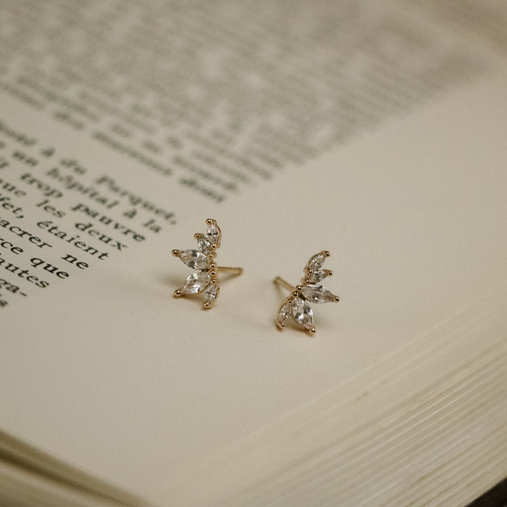 Léa - Boucles d’oreilles puce